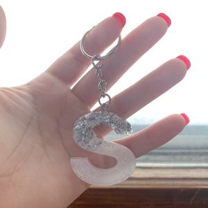 Resin letter keychain